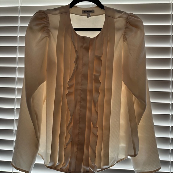 Express Cream Ruffle Blouse - Picture 3 of 6